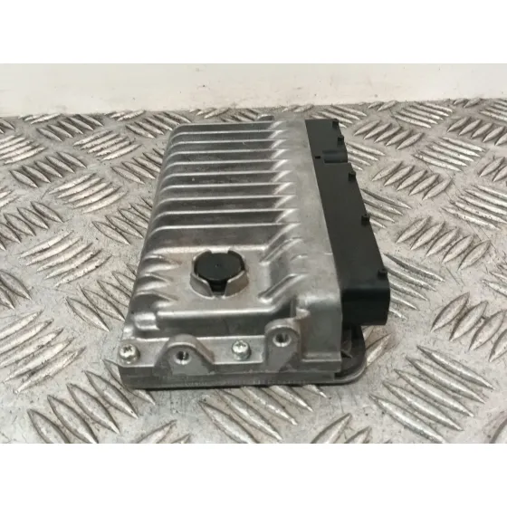 Centralita Motor Uce para Toyota Yaris (_P13_)