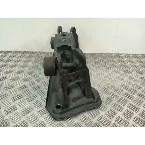 Puente Trasero para Toyota Rav 4 (A2)
