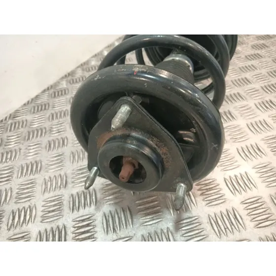 Amortiguador Delantero Derecho para Mitsubishi Lancer Berlina (Cy0)