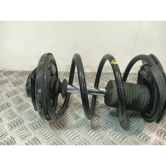 Amortiguador Delantero Izquierdo para Mitsubishi Lancer Berlina (Cy0)