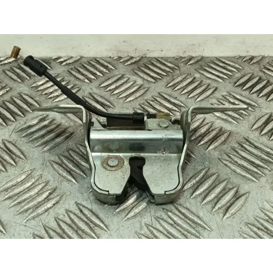 Cerradura Maletero / Porton para Mercedes-Benz Clase A (W168)
