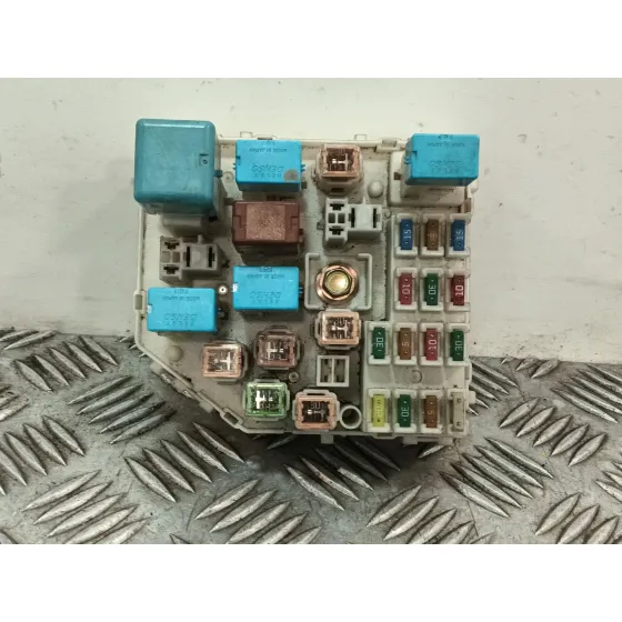 Caja Reles / Fusibles para Toyota Rav 4 (A2)
