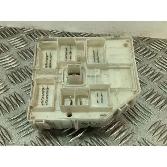 Caja Reles / Fusibles para Toyota Rav 4 (A2)