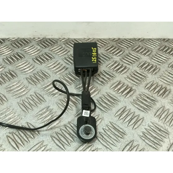 Enganche Cinturon Delantero Izquierdo para Chevrolet Cruze Hatchback (J305)