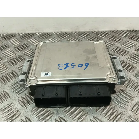 Centralita Motor Uce para Opel Corsa F Xhl Mt6