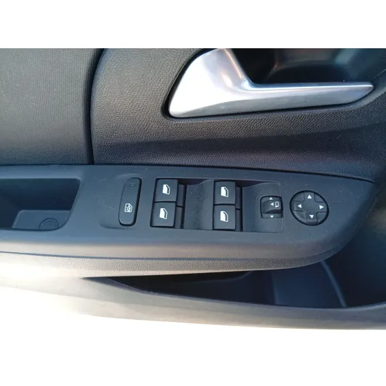 Mando Elevalunas Delantero Izquierdo para Opel Corsa F Xhl Mt6