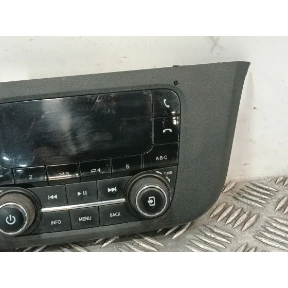 Pantalla / Mando Multifuncion para Iveco Daily Vi Furgoneta