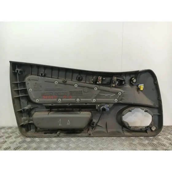 Guarnecido Puerta Delantera Derecha para Alfa Romeo Gtv (163)