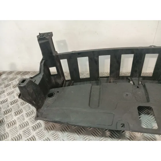 Travesano Superior Parte Frontal para Peugeot 3008 Ii Suv (Mc_, Mr_, Mj_, M4_)