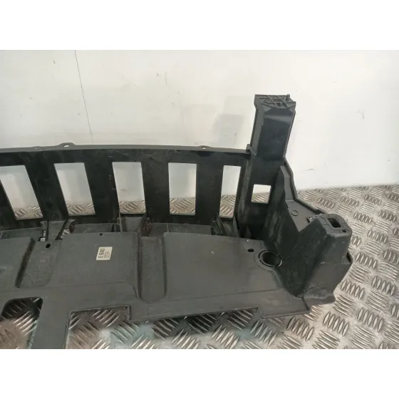 Travesano Superior Parte Frontal para Peugeot 3008 Ii Suv (Mc_, Mr_, Mj_, M4_)