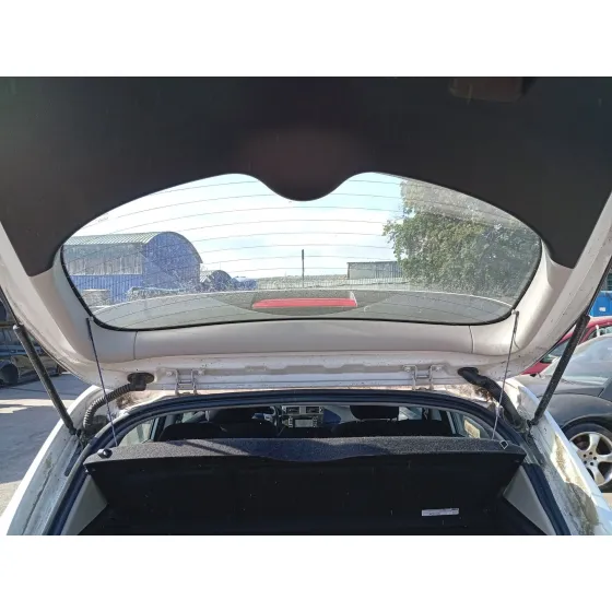 Amortiguadores Maletero / Porton para Nissan Pulsar Hatchback (C13)