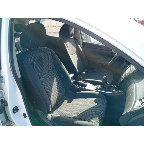Asiento Delantero Derecho para Nissan Pulsar Hatchback (C13)