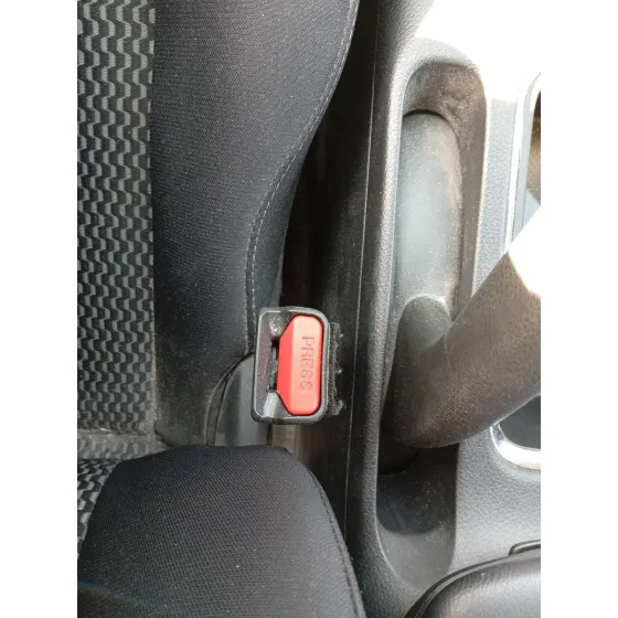 Enganche Cinturon Delantero Izquierdo para Nissan Pulsar Hatchback (C13)