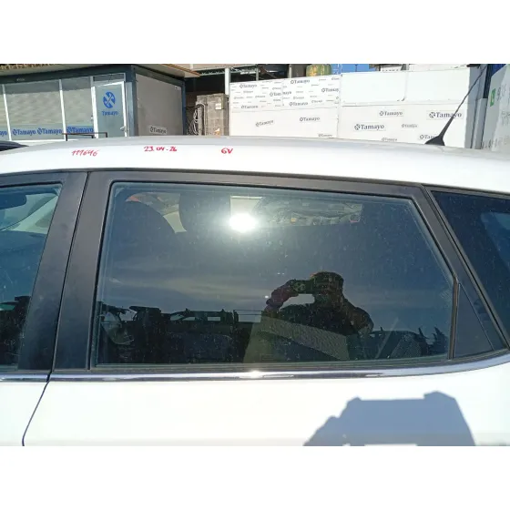 Luna Trasera Izquierda para Nissan Pulsar Hatchback (C13)