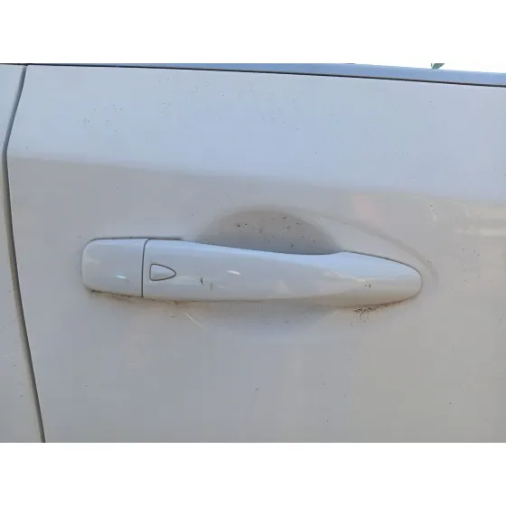 Maneta Exterior Delantera Derecha para Nissan Pulsar Hatchback (C13)