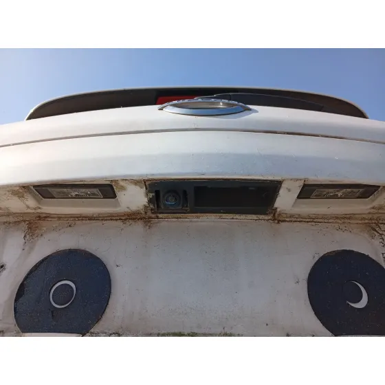 Maneta Exterior Porton para Nissan Pulsar Hatchback (C13)