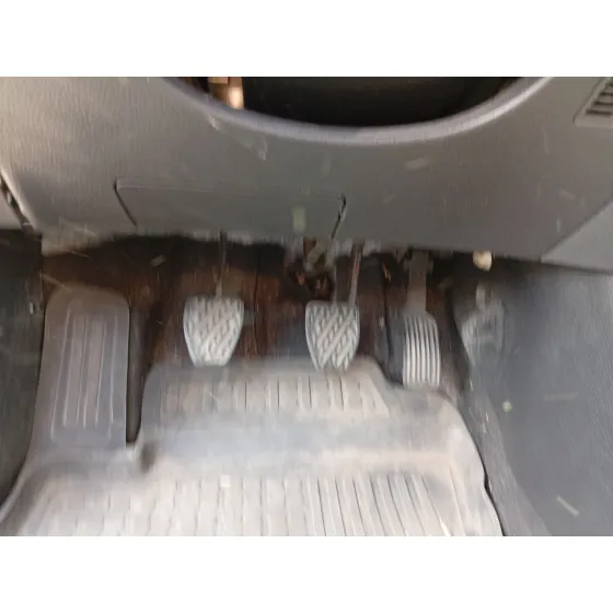 Pedal Freno para Nissan Pulsar Hatchback (C13)