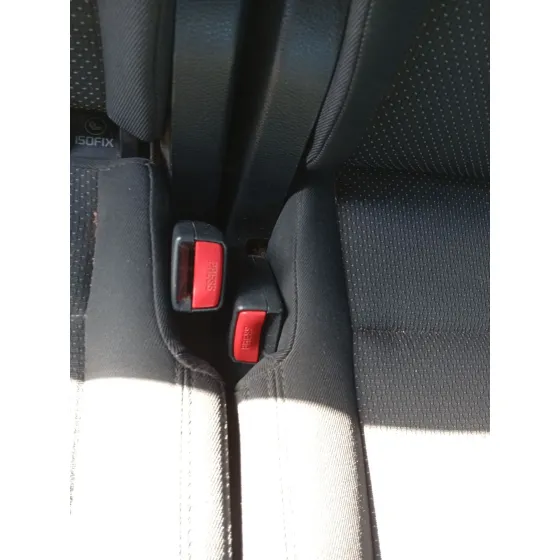 Enganche Cinturon Trasero Central para Kia Carens Iv