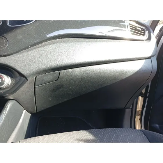 Guantera para Kia Carens Iv