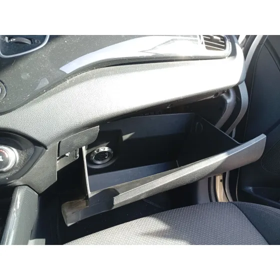 Guantera para Kia Carens Iv