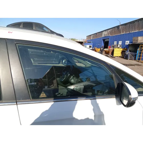Luna Delantera Derecha para Kia Carens Iv