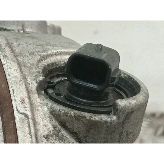 Condensador Aire Acondicionado para Kia Carens Iv