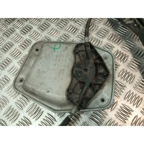 Elevalunas Delantero Izquierdo para Volkswagen Golf V (1K1)