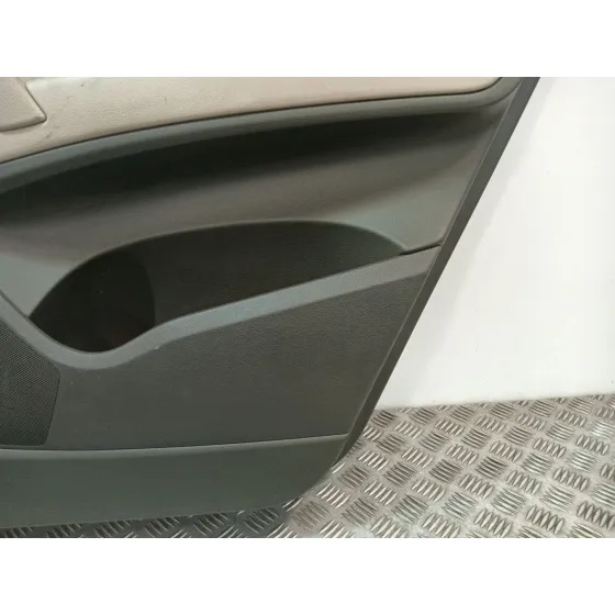 Guarnecido Puerta Trasera Derecha para Audi Q7 (4Lb)