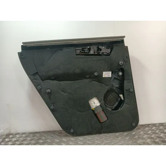 Guarnecido Puerta Trasera Derecha para Audi Q7 (4Lb)