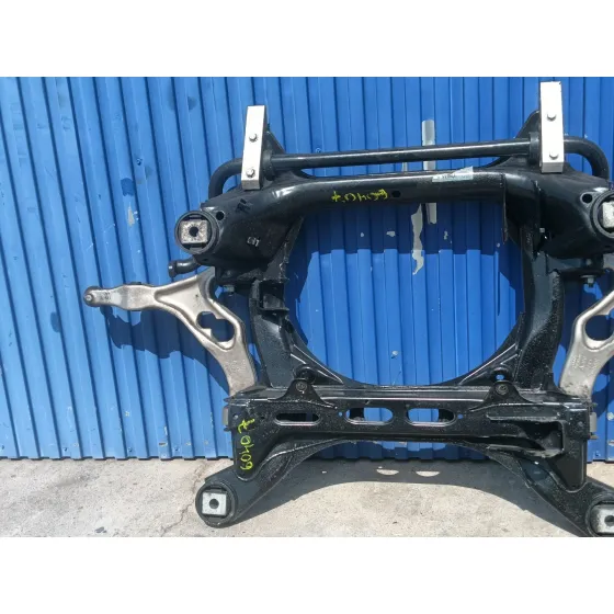 Puente Delantero para Audi Q7 (4Lb)