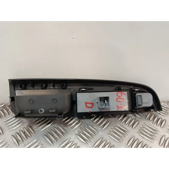 Mando Elevalunas Delantero Izquierdo para Volkswagen Golf V (1K1)