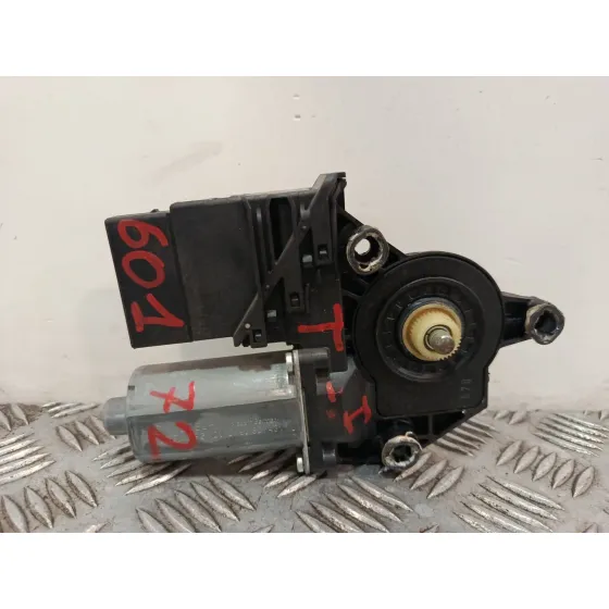 Motor Elevalunas Trasero Izquierdo para Volkswagen Golf V (1K1)