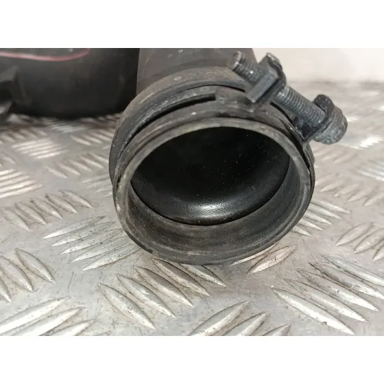 Tubo para Mazda 3 Lim. (Bl)