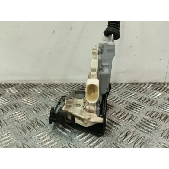 Cerradura Puerta Delantera Derecha para Volkswagen Tiguan (5N_)