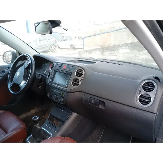 Salpicadero para Volkswagen Tiguan (5N_)