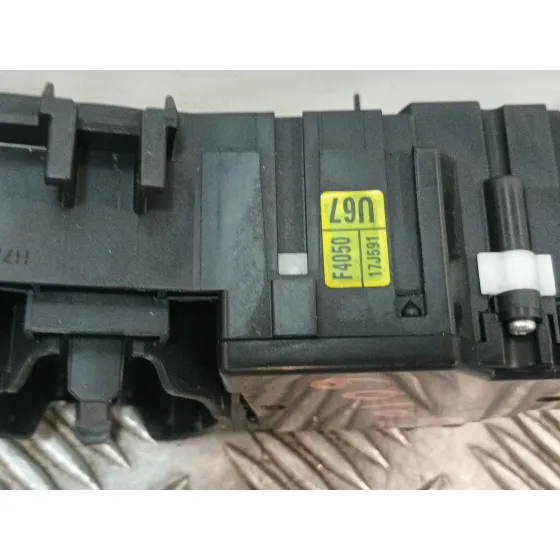 Mando Multifuncion para Toyota C-Hr (_X1_)