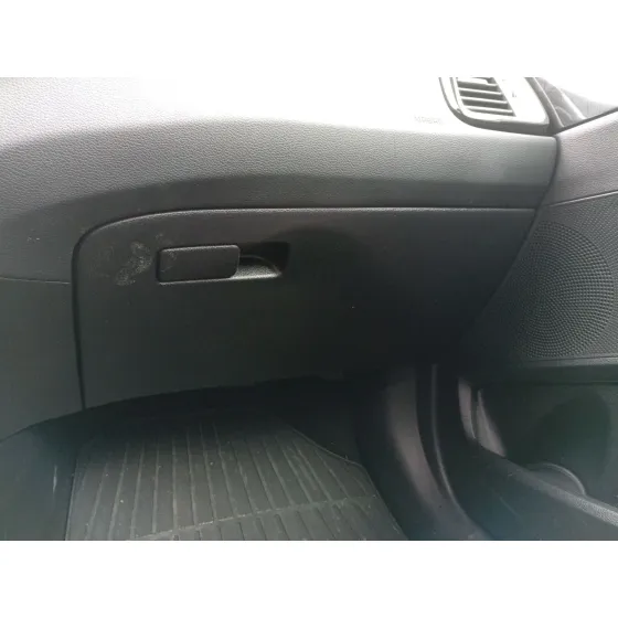Guantera para Kia Xceed (Cd)