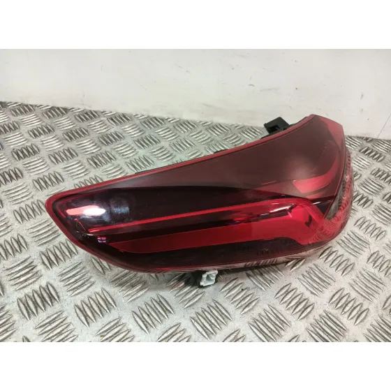 Piloto Trasero Izquierdo para Kia Xceed (Cd)