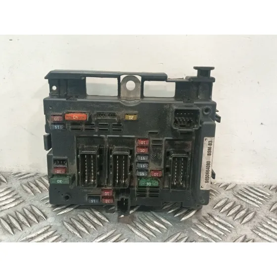 Caja Reles / Fusibles para Peugeot 307 (3A/C)