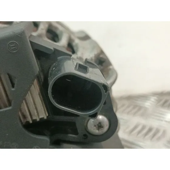 Alternador para Mercedes-Benz Clase A (W176)