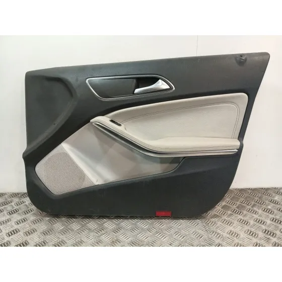 Guarnecido Puerta Delantera Derecha para Mercedes-Benz Clase A (W176)