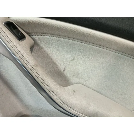 Guarnecido Puerta Trasera Derecha para Mercedes-Benz Clase A (W176)