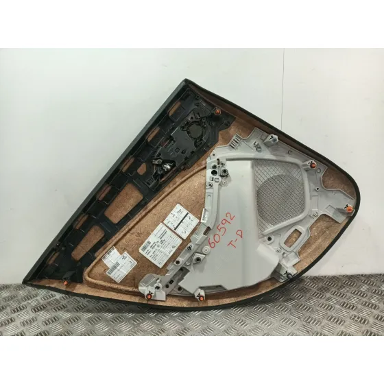 Guarnecido Puerta Trasera Derecha para Mercedes-Benz Clase A (W176)