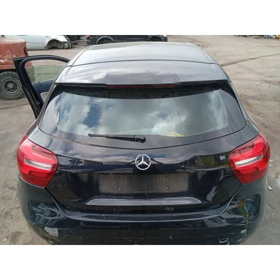Porton Trasero para Mercedes-Benz Clase A (W176)