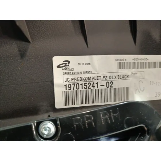 Guarnecido Puerta Trasera Derecha para Hyundai Ix20 (Jc)