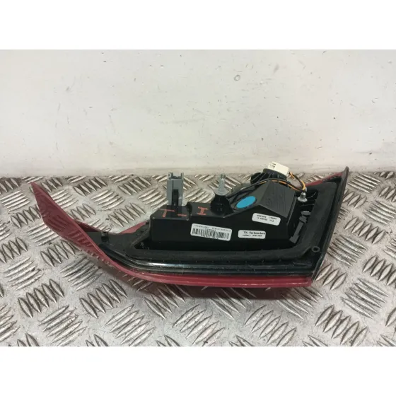 Piloto Trasero Izquierdo Interior para Ford Fiesta Vii (Hj, Hf)