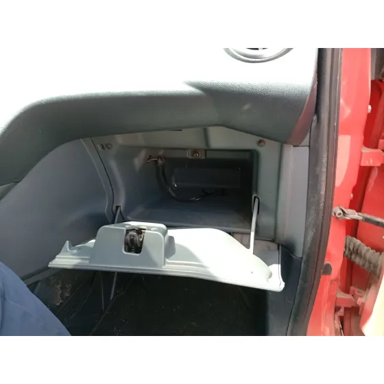 Guantera para Ford Ka (Ru8)
