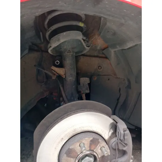 Amortiguador Delantero Derecho para Mazda 3 (Bk)