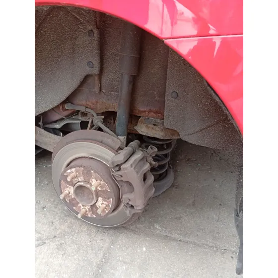 Amortiguador Trasero Izquierdo para Mazda 3 (Bk)