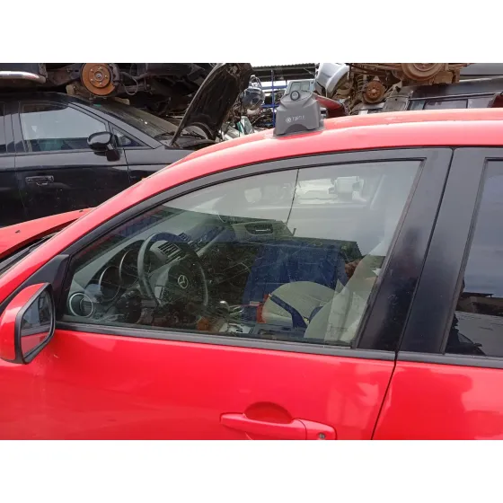 Luna Delantera Izquierda para Mazda 3 (Bk)
